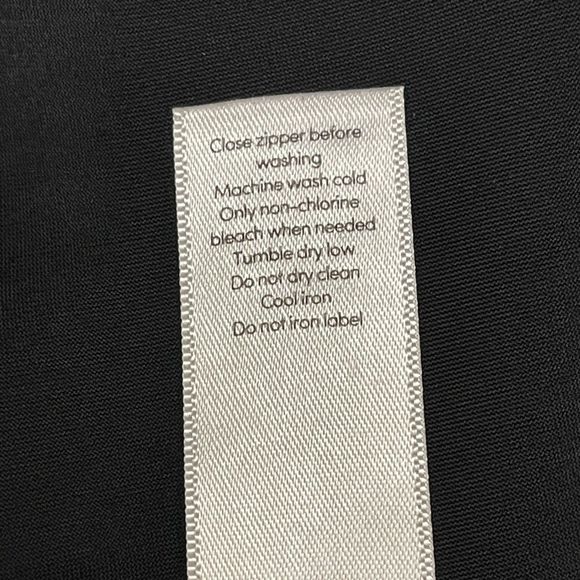 Athleta Stellar Crop Pants Black High Rise Lined Leggings Size M Pockets - Picture 8 of 8